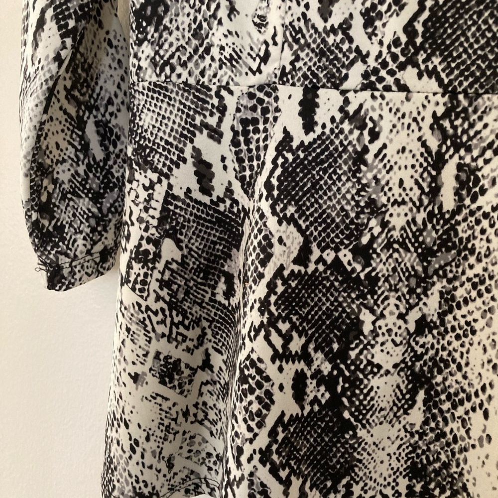 PerSeption Concept Surplus Python Print Top - Picture 8 of 11